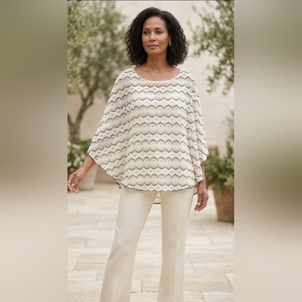 Chico's Crochet Lace Poncho Pullover Top Black Cream L/XL Curved Hem